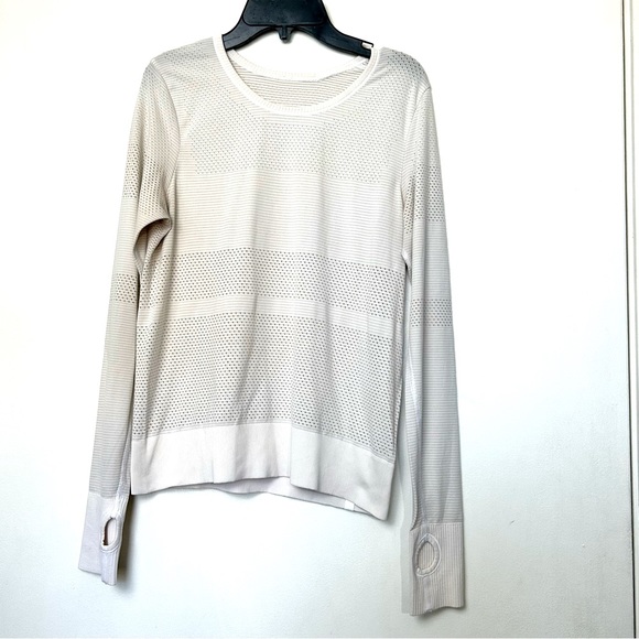 Lululemon Breeze By Long Sleeve Heathered White (Cream)- Size  2/4 (Small) - Picture 2 of 11